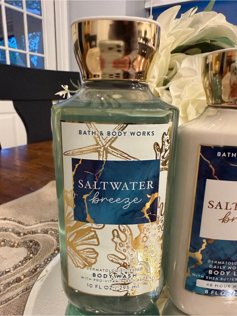 Bath & Body Works Saltwater Breeze Body Wash & Lotion Set - White & Teal - Picture 2 of 9